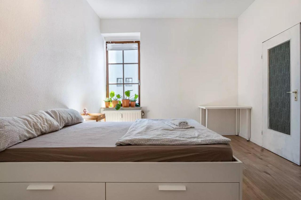 Next Home - Free Parking & Wifi - Badewanne Duisburg Exterior foto