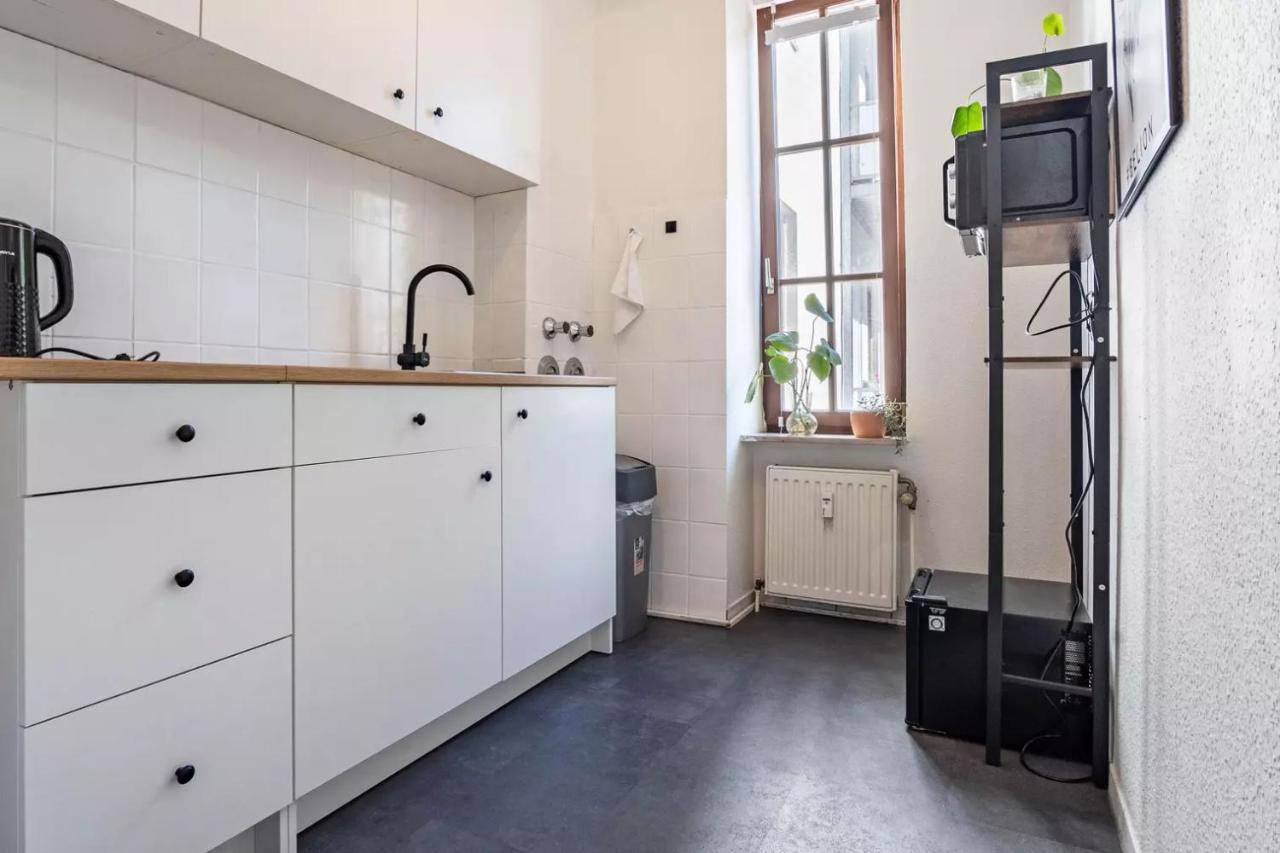 Next Home - Free Parking & Wifi - Badewanne Duisburg Exterior foto
